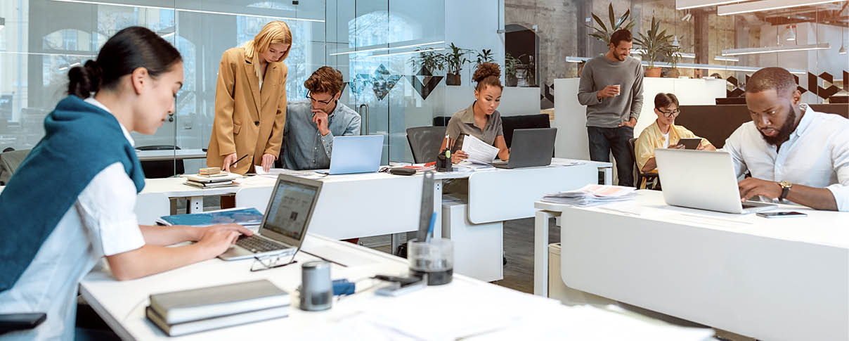 Busy day  Group of multiracial business people working together in the creative co-working space  Team building concept  Office life  Web banner